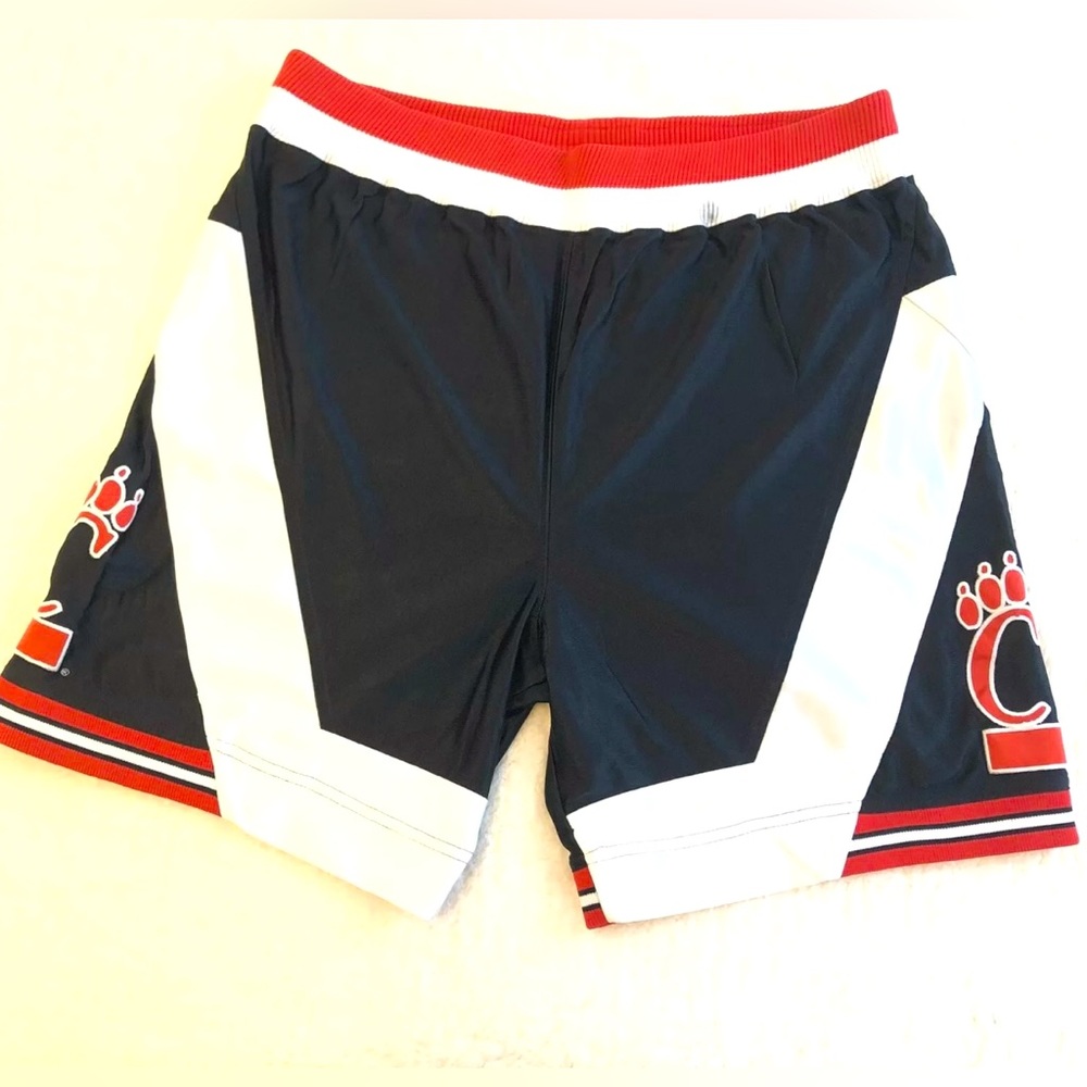 Vintage Rare 90s Nike Authentic Cincinnati Bearcats Basketball Shorts Size Large